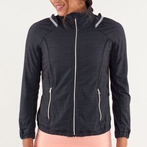 Lululemon Run: Nada Jacket Black Size 8